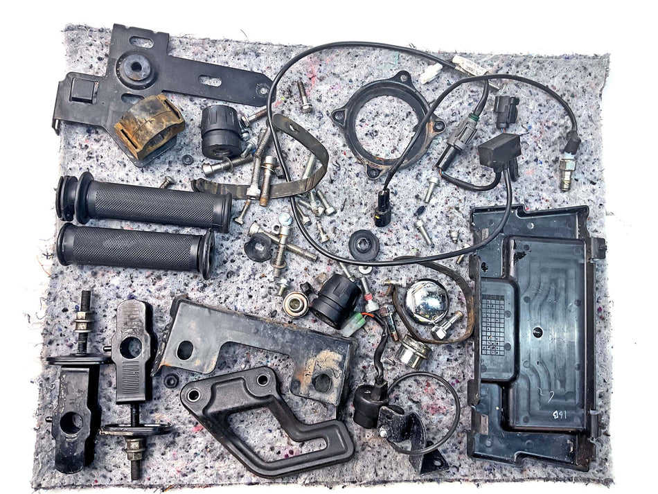 2020 Royal Enfield Himalayan Assorted Nuts, Bolts & Fixings