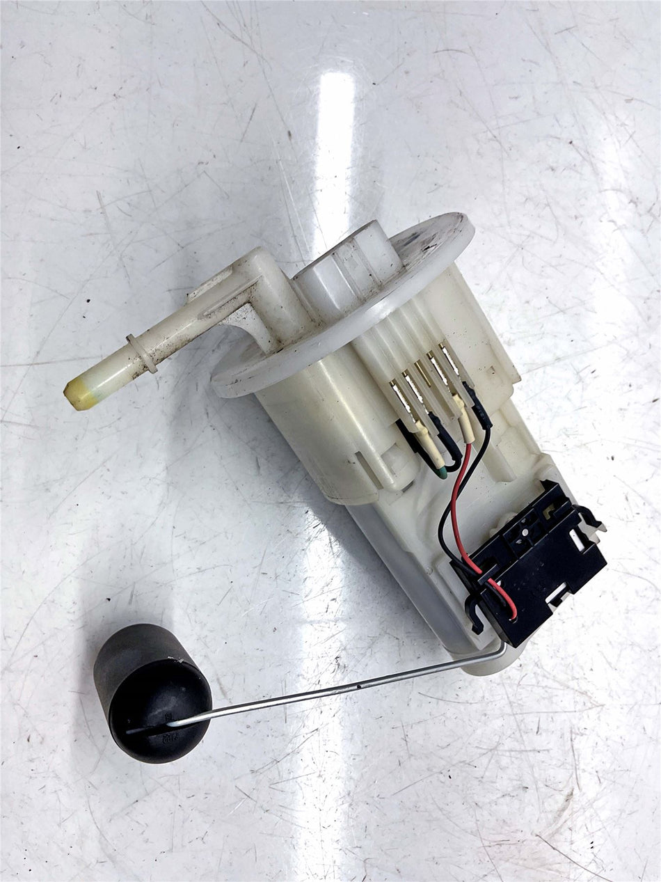 2016 Yamaha Tracer 900 Fuel Pump - 1RC139071000
