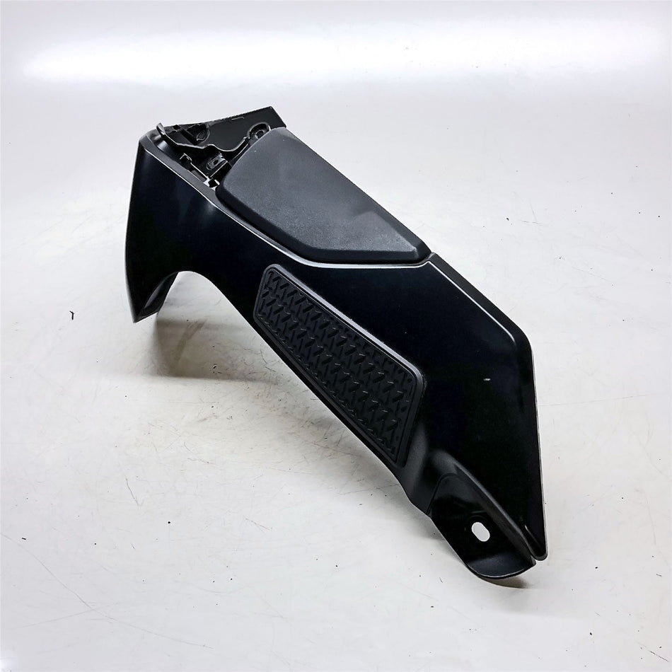 2024 Yamaha MT-10 Right Tank Cover - B5Y2413900P0