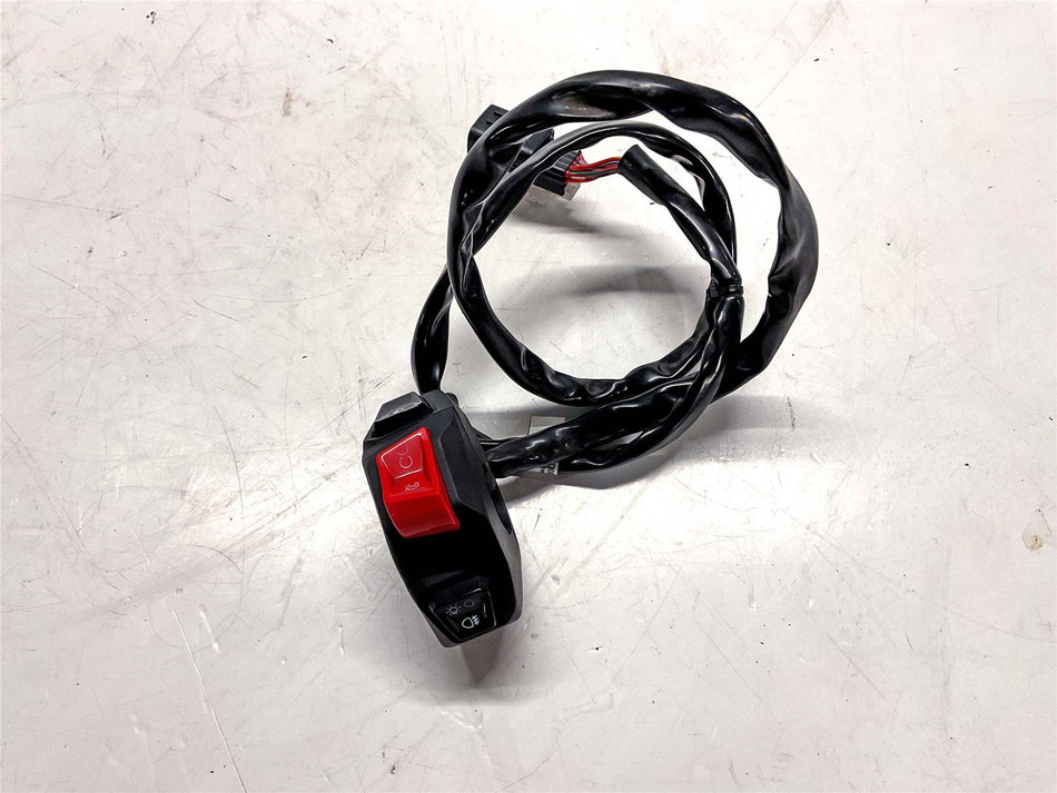 2024 Aprilia Tuareg 660 Switchgear Right - 2D000552