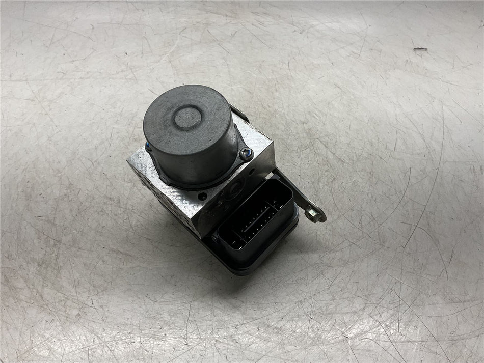 2014 Yamaha MT-09 ABS Pump Hydraulic Unit - 2DR8593009