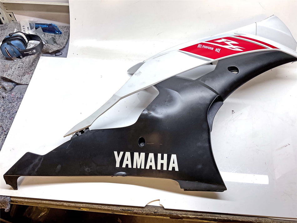 2008 Yamaha YZF R6 Right Inner Fairing Panel - 13S-28395-00