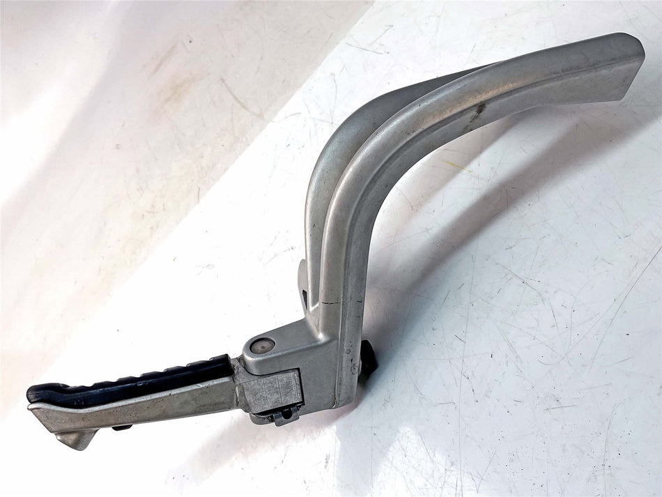 2009 Triumph Tiger 1050 Rear Right Footrest & Hanger - T2081820