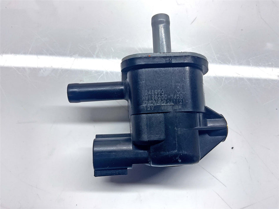 2025 Triumph Speed Twin 900 SAI Solenoid Valve - T1250522