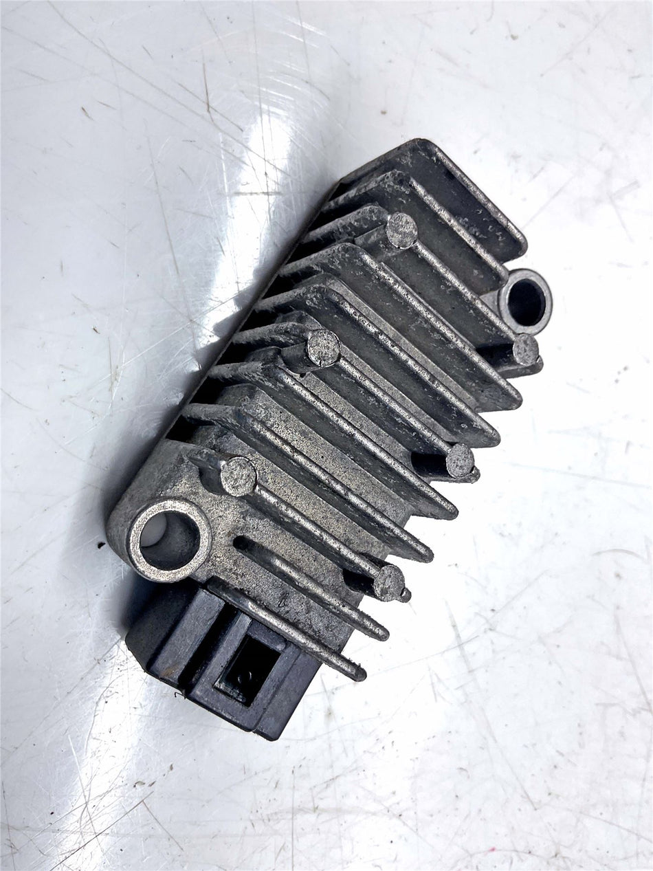 2016 Yamaha YZF-R 125 Regulator Rectifier - 22BH19600000