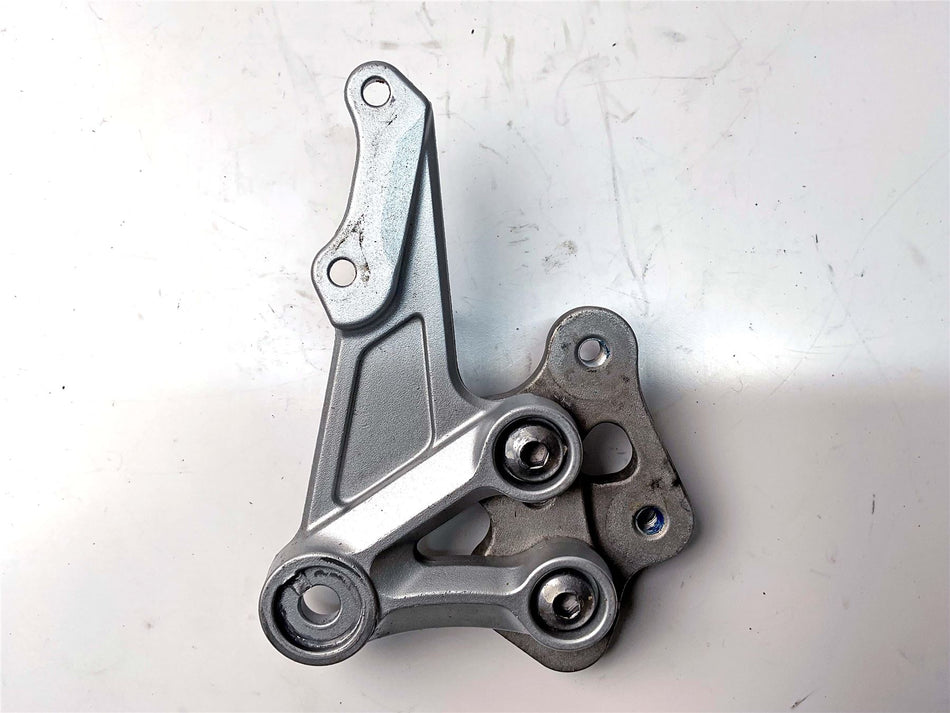 2008 Suzuki GSX-R1000 K8 Right Front Footrest Bracket - 4351121H00000