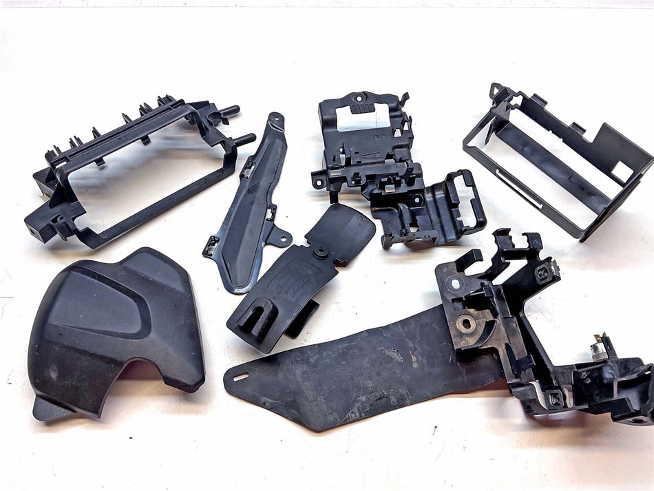 2021 Triumph Speed Triple 1160 RS Assorted Mounts and Brackets