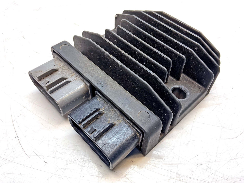 2022 Triumph Scrambler 1200 XE Regulator Rectifier - T1300679