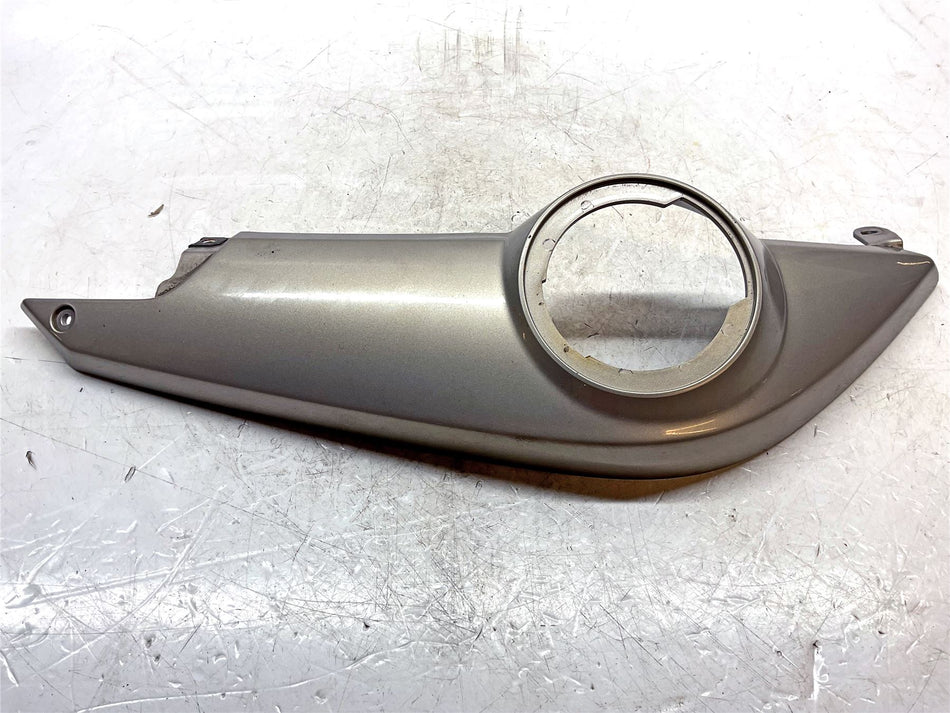 2009 BMW F800ST Right tank fairing - 46637721556