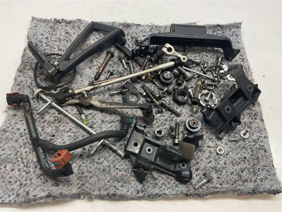 2009 Yamaha YZF R6 Assorted Nuts, Bolts & Fixings