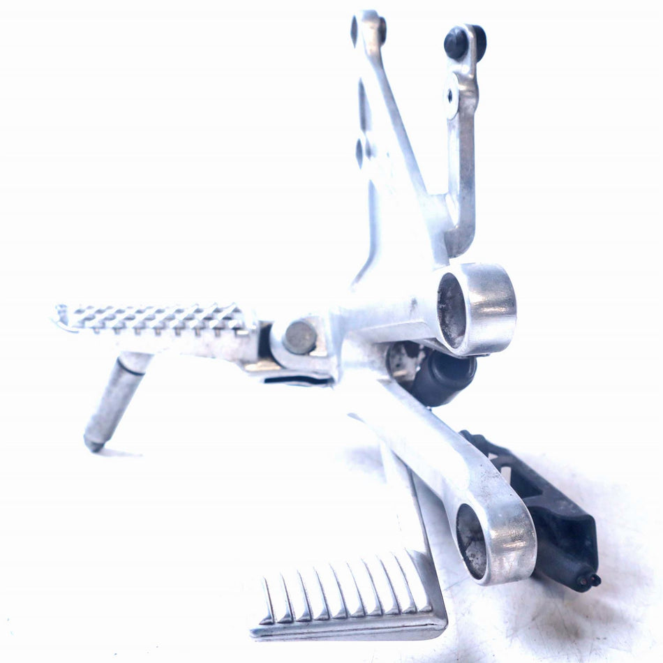 2004 Honda CBR1000RR Fireblade Right Front Footrest - 50600MEL000