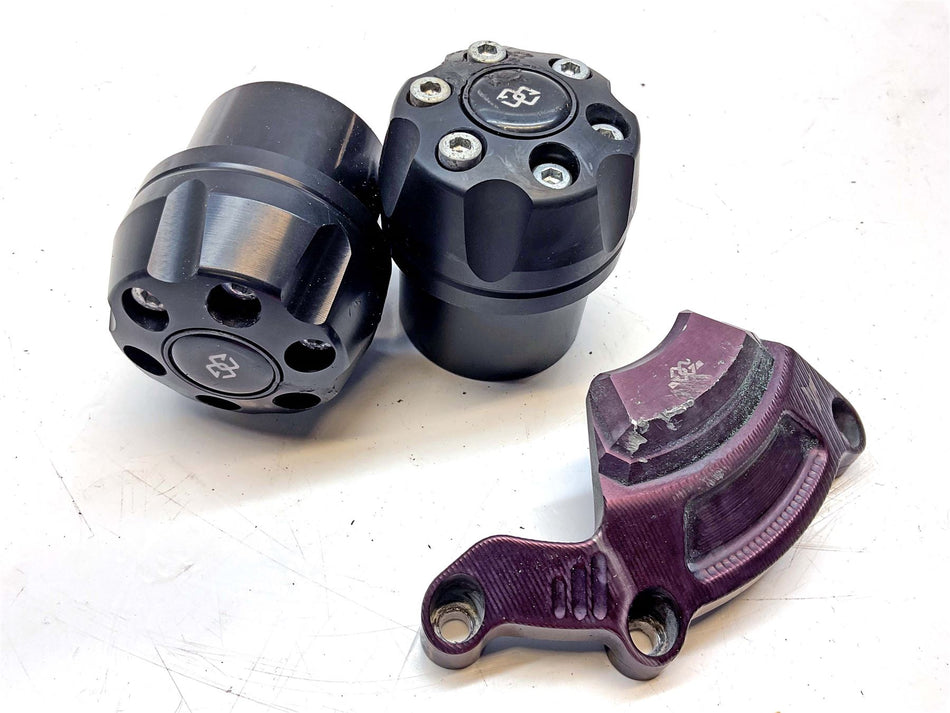 Yamaha MT-10 SP Front Crash Bungs and Left Engine Protector