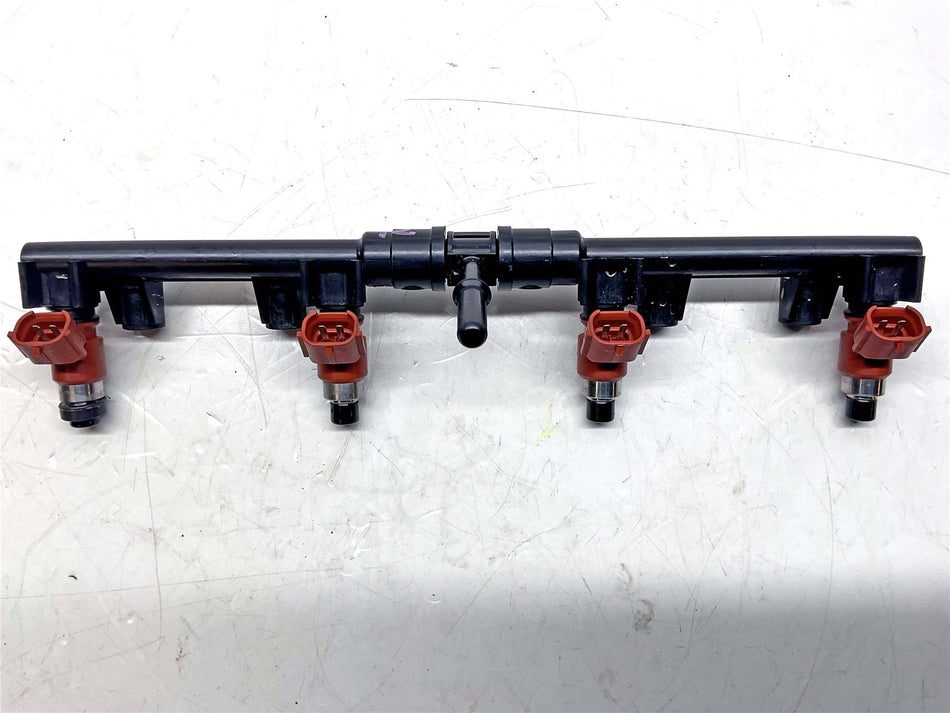 2016 Yamaha YZF R1M Fuel Pipe and Injectors - 2CR13790000