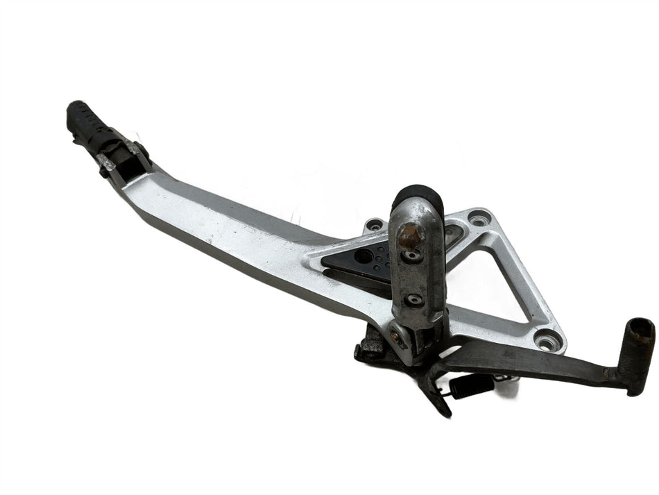 2005 Honda CB600F HORNET Front Right Footrest & Hanger 50600MBZ610