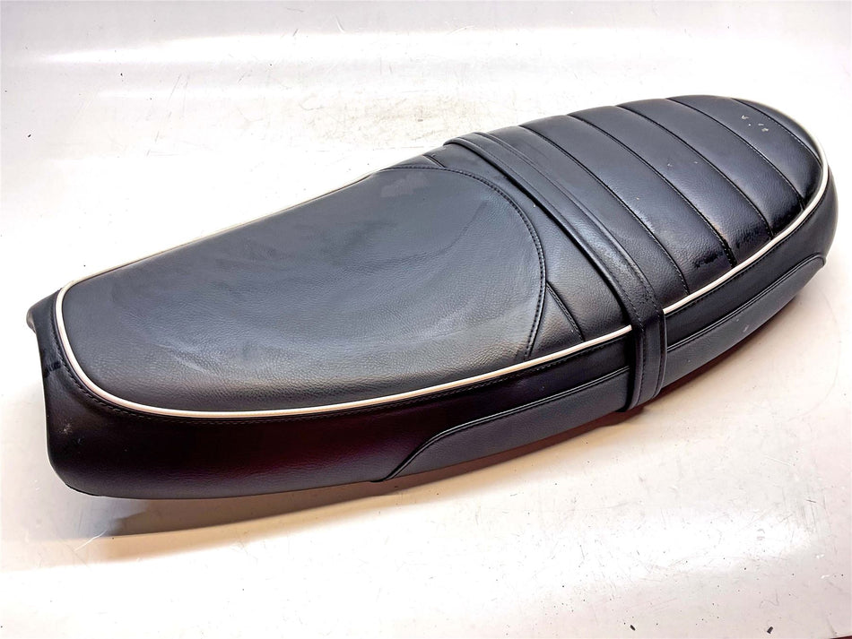 2023 Triumph Bonneville T120 Seat - T2305766