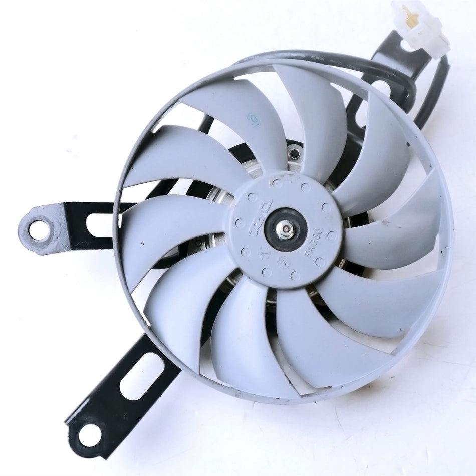2017 Yamaha MT-10 SP Right Fan - B67124051000