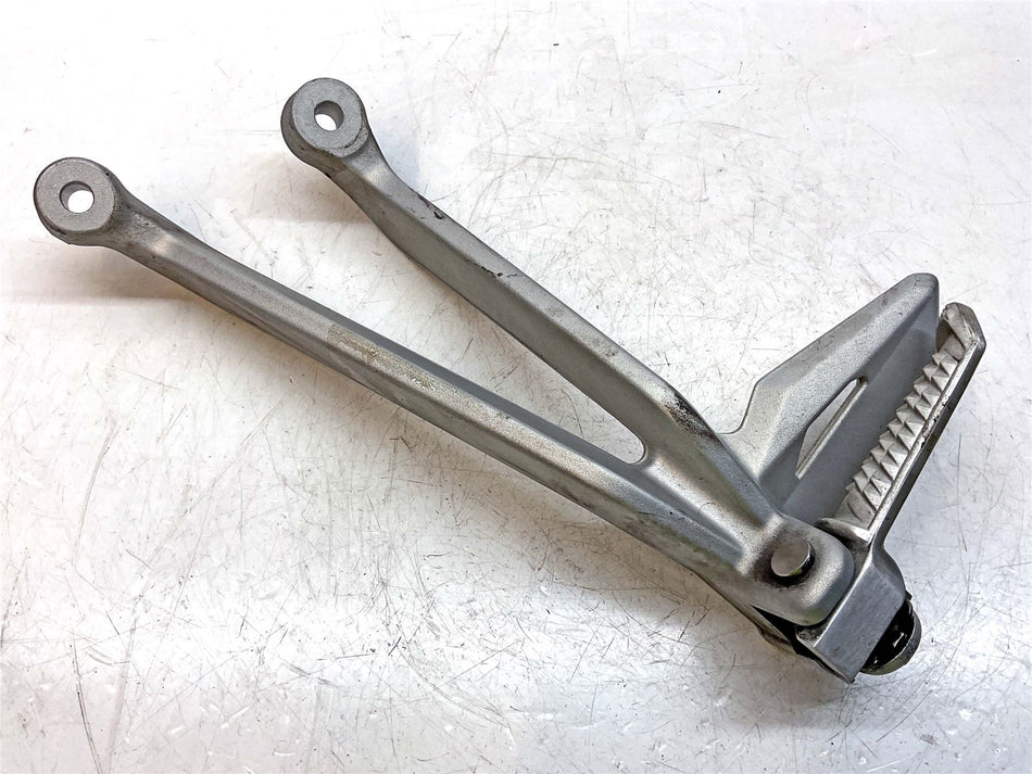 2018 Triumph Street Triple 765 R Rear Right Footrest & Hanger - T2081987