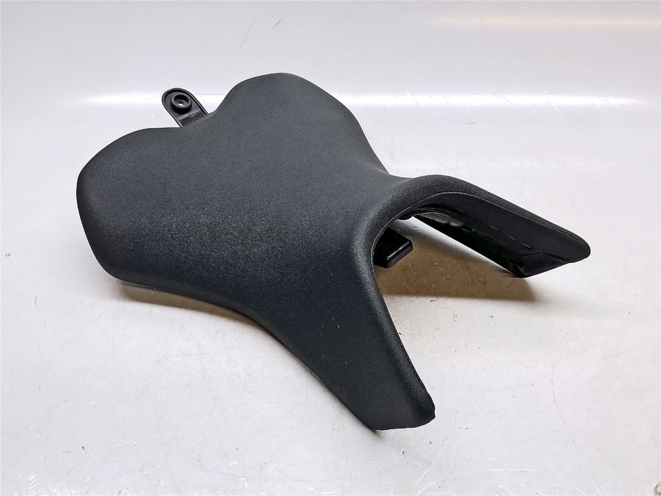 2024 Suzuki GSX-8R Front Seat - 4510025L20QZF