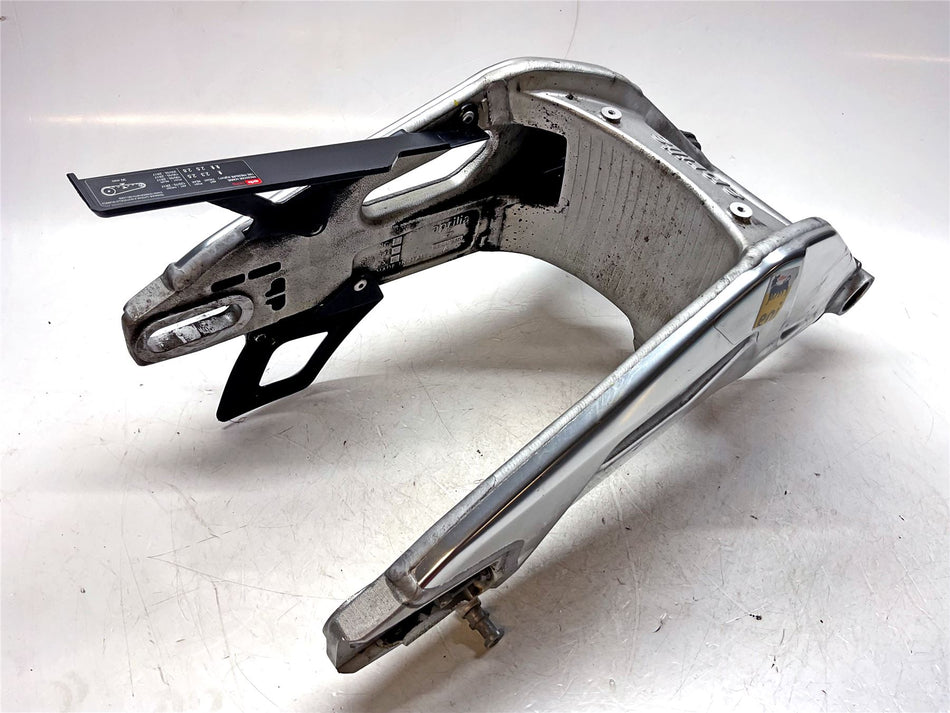 2016 Aprilia Tuono V4 1100 Factory ABS Swingarm - 2B001289