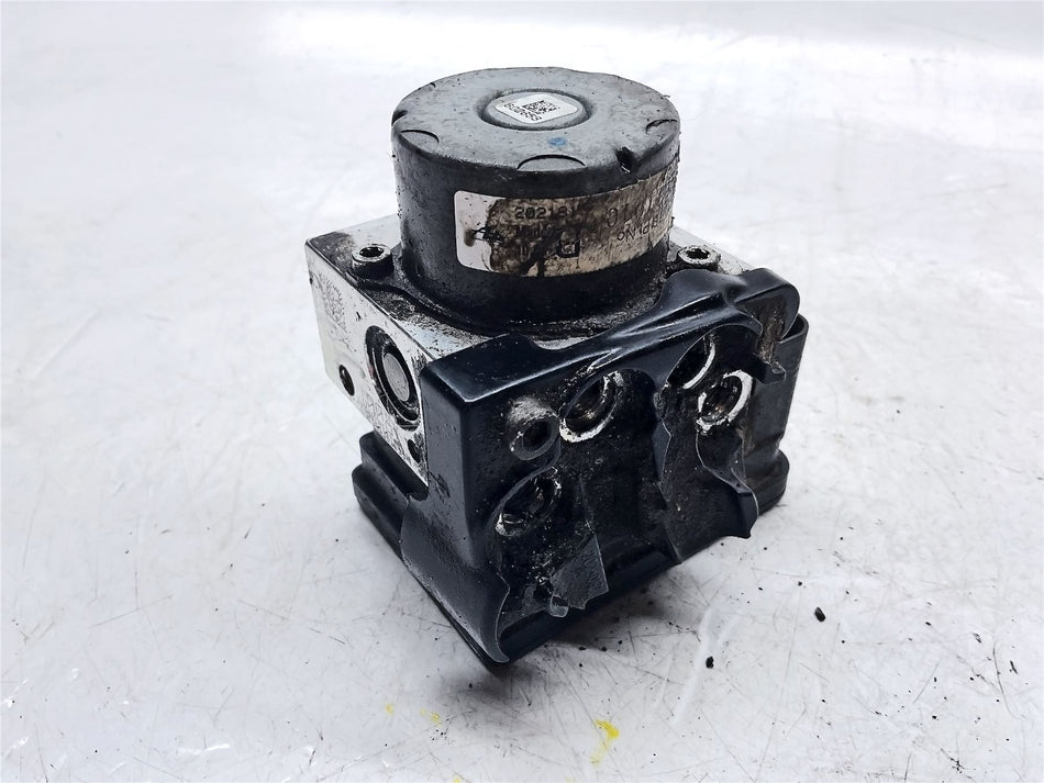 2019 Triumph Street Twin ABS Pump - T2021911