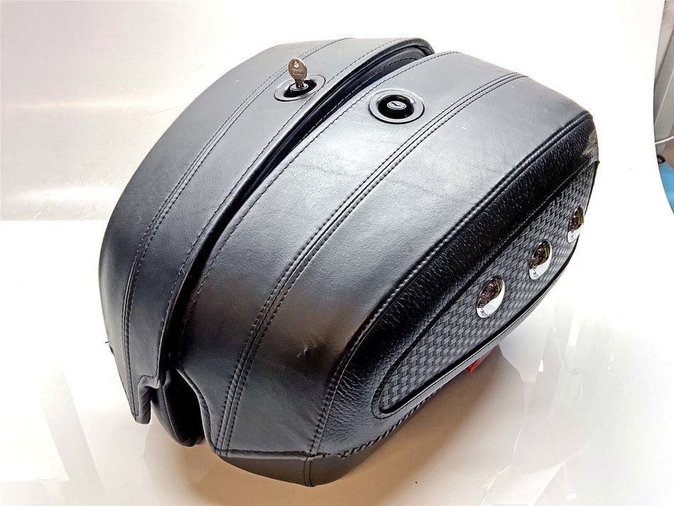 2009 Harley-Davidson Fat Boy FLSTF Left & Right Saddle Bag Panniers