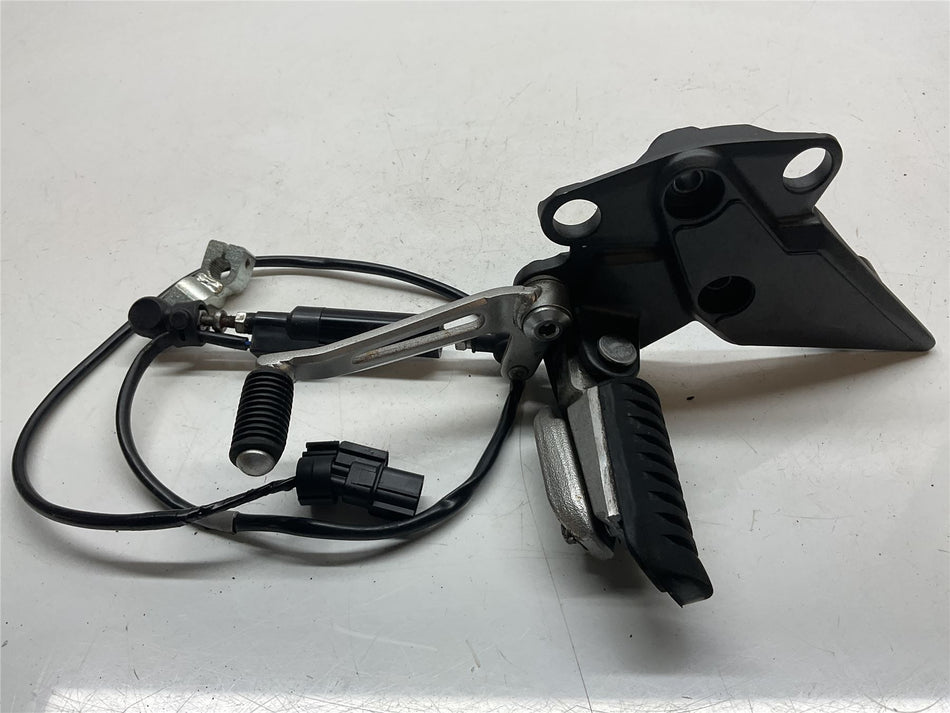 2024 Kawasaki Ninja 1000SX Left Rider Footrest Assy W/ Quickshifter - 
211760991