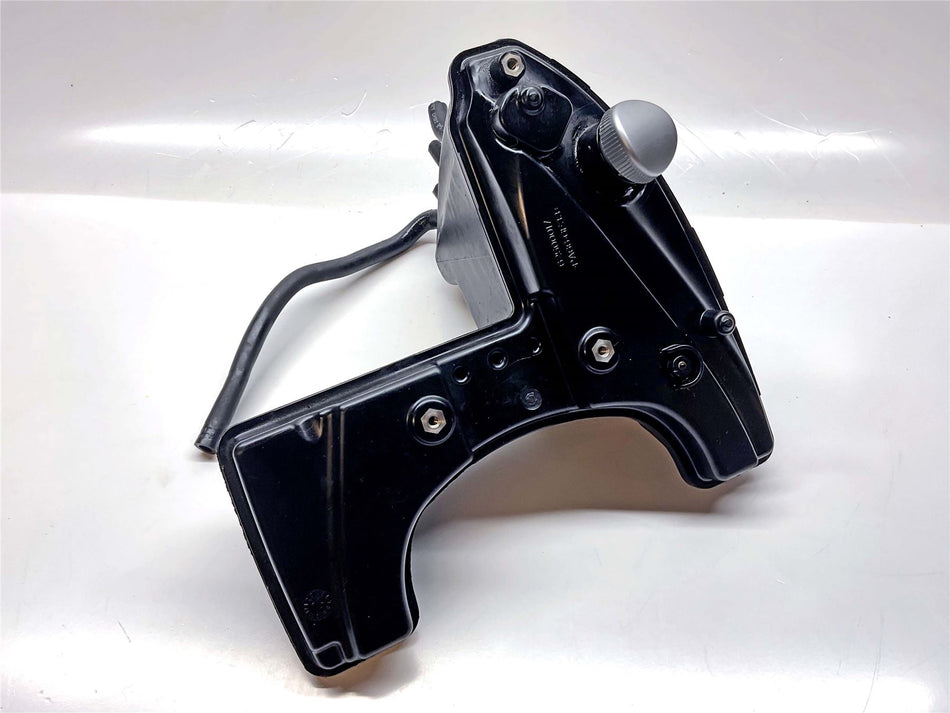 2017 Harley-Davidson Iron 883 XL883N Oil Tank