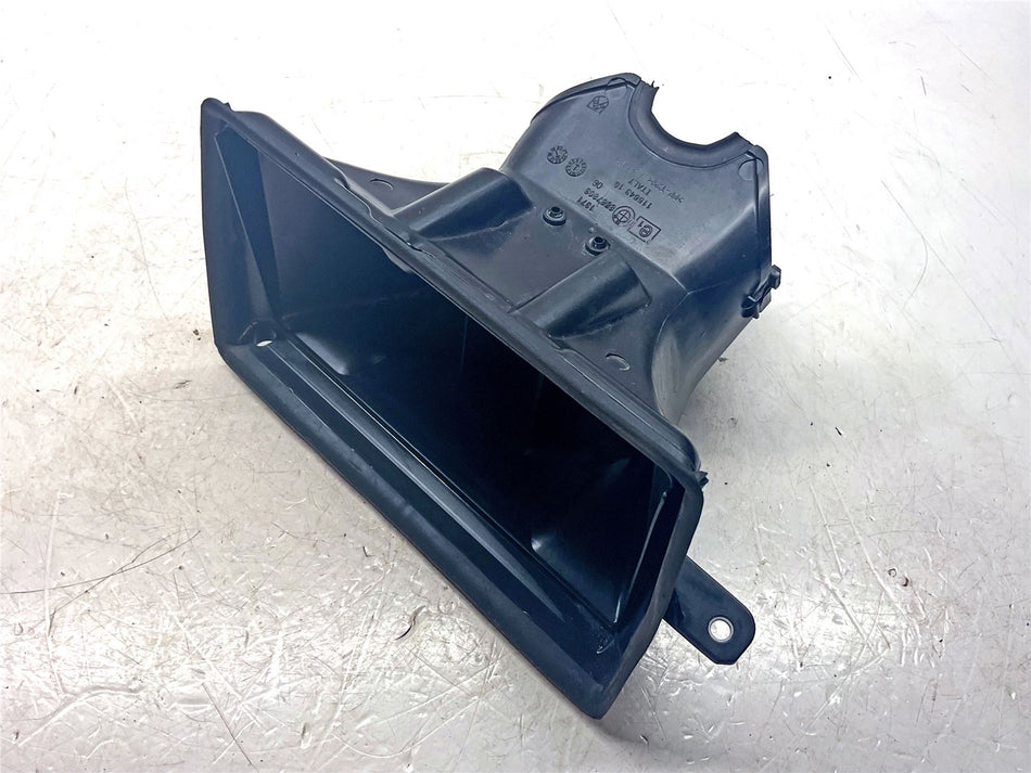 2023 BMW M1000R Air Duct - 13718567803
