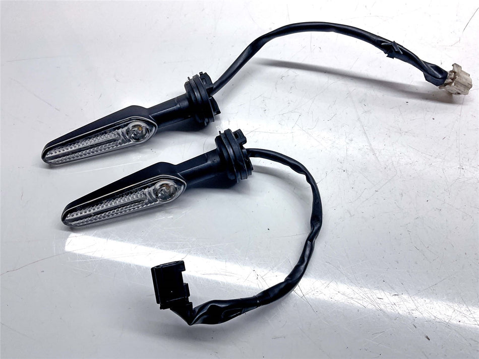 2021 Yamaha MT-09 Front Indicators - B7N833100000