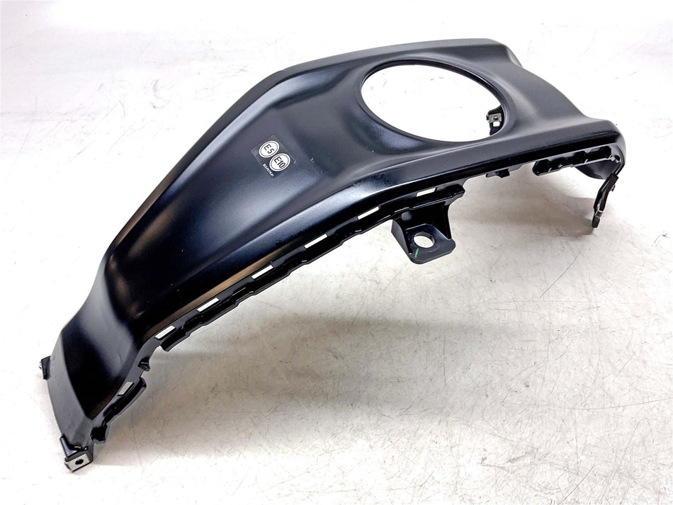 2025 Yamaha YZF-R 125 Centre Fuel Tank Panel Cover - BNUF41B100