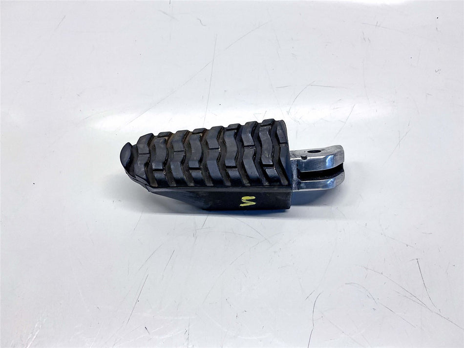 2019 Triumph Tiger 800 XRT Left Rear Footrest - T2084402