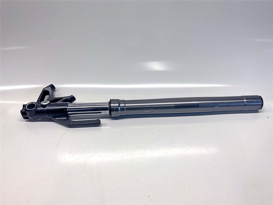 2022 Triumph Street Triple 765 RS Right Fork - T2041654