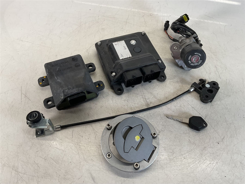 2022 Ducati Monster Plus Lockset - 86613081A