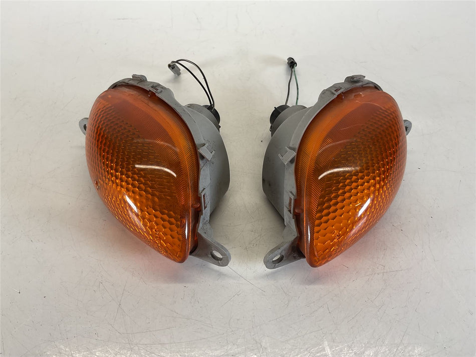 2000 Suzuki GSX1300R Hayabusa Left and Right Front Indicators - A9500864