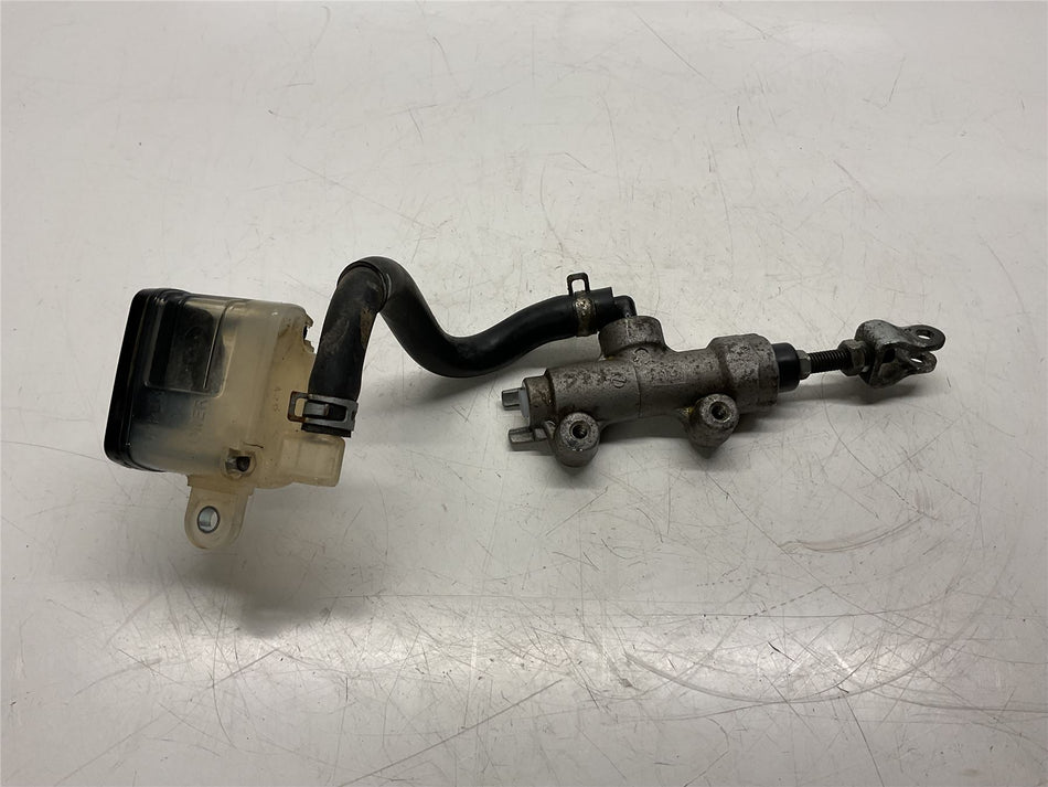 2008 SUZUKI GSX-R750 Rear Brake Master Cylinder w/resi - 69600-01H20
