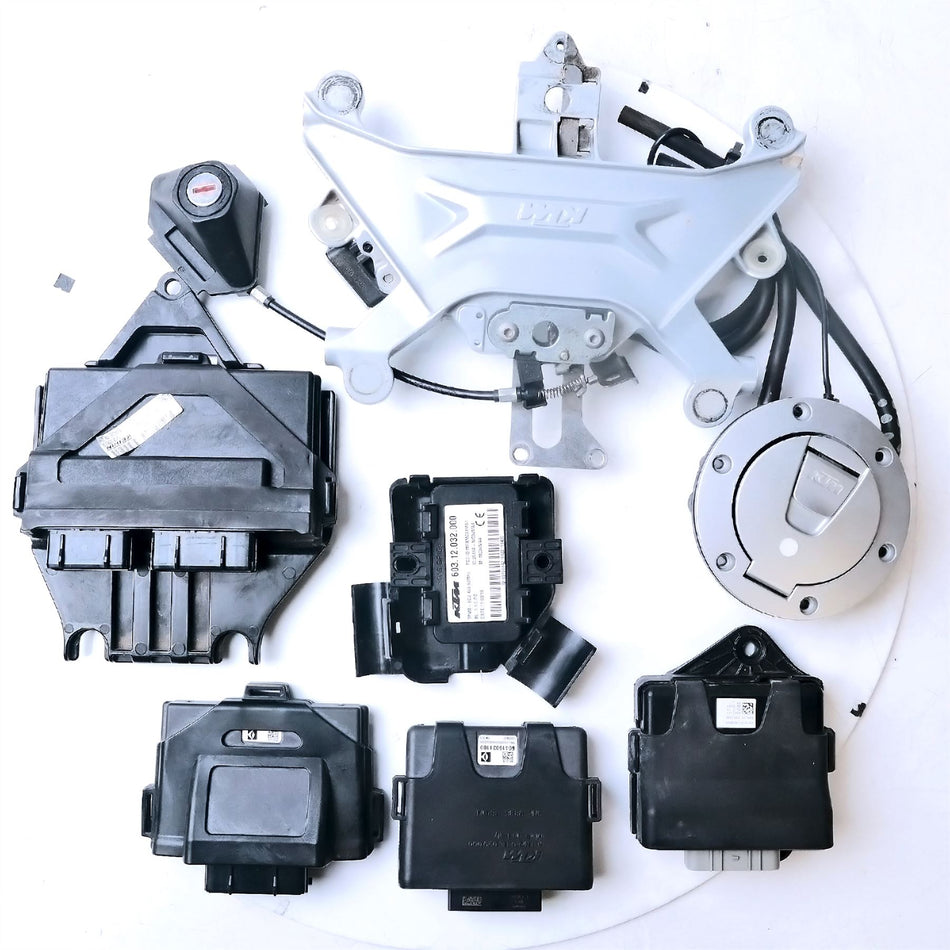 2019 KTM 1290 Super Duke GT Lock Set & ECU`S - 61611266000