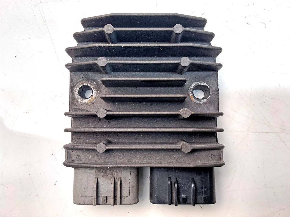 2009 Yamaha FZ1 Regulator Rectifier - 1D7819600100