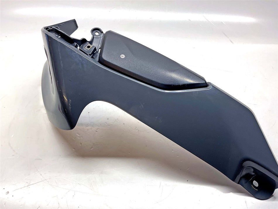 2022 Yamaha MT-10 Right Fuel Tank Cover - B5Y24139003E
