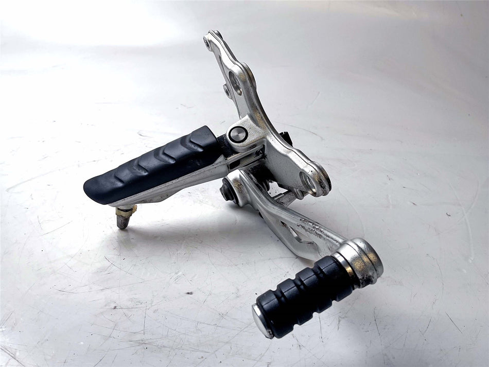 2017 BMW R Nine T Right Front Footrest System   - 46718396506