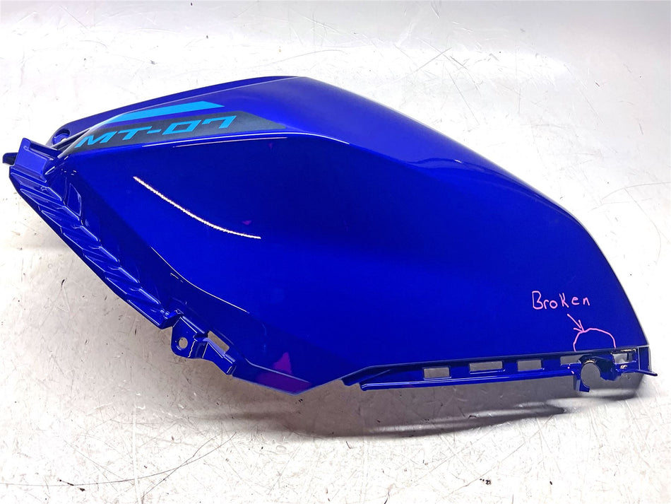 2025 Yamaha MT-07 Left Tank Cover - BLW2171100P0