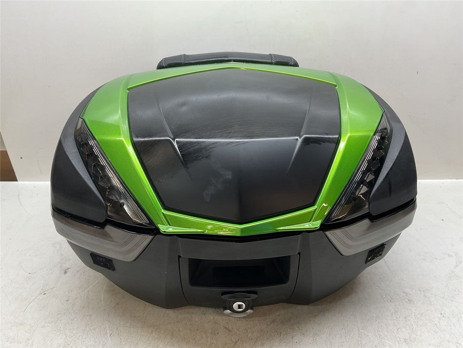 2023 Kawasaki Versys 650 top box