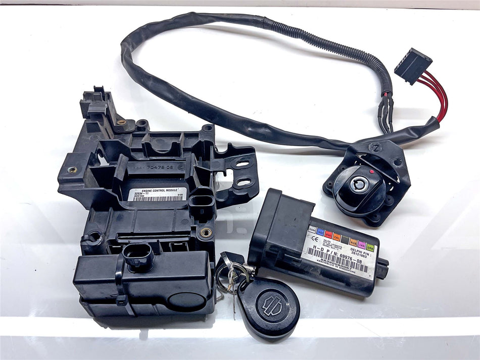 2009 Harley-Davidson Rocker C FXCWC Lockset & ECU