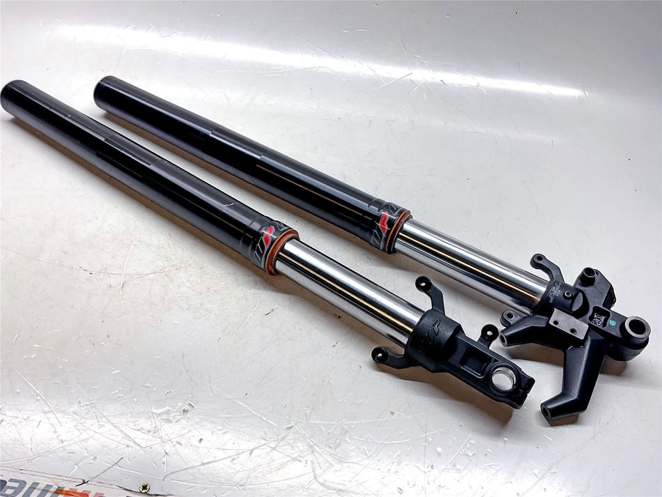 2018 Husqvarna VITPILEN 401 Front Forks - 05586Q0701