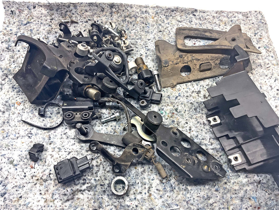 2014 Yamaha MT-07 Assorted Nuts, Bolts & Fixings