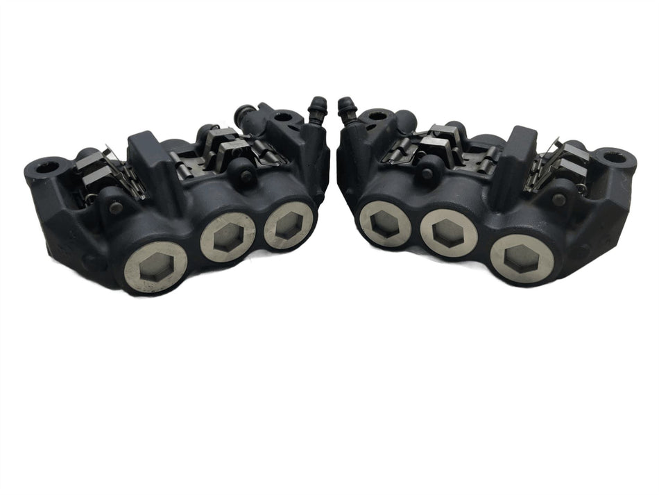 2014 Yamaha YZF R1 Front Brake Calipers Pair 13S2580T0100