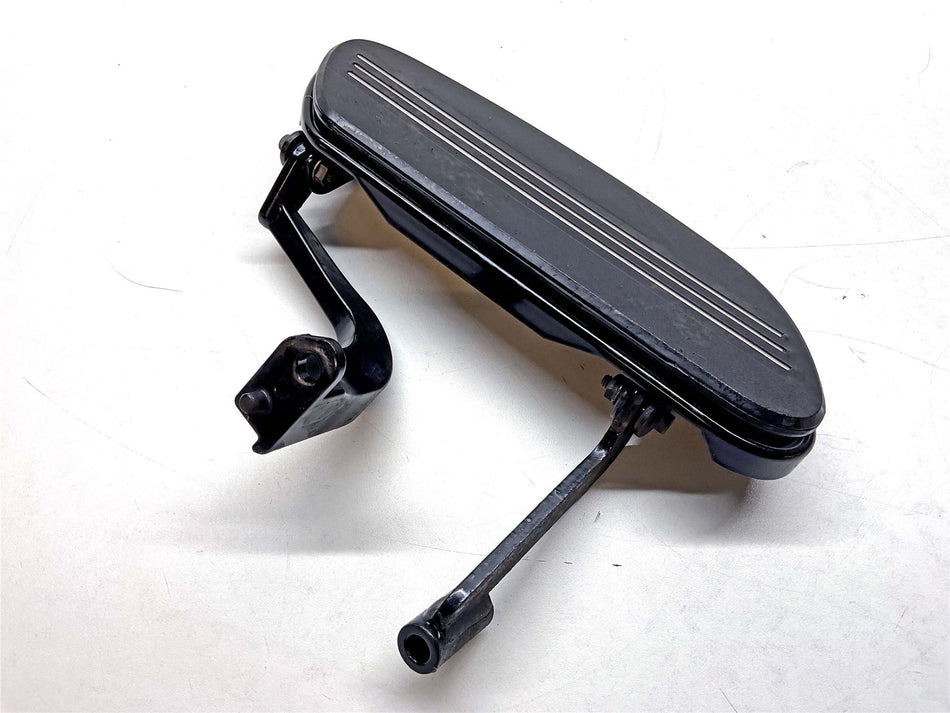 2018 Harley-Davidson Street Glide Special FLHXS Rear Left Footrest & Hanger
