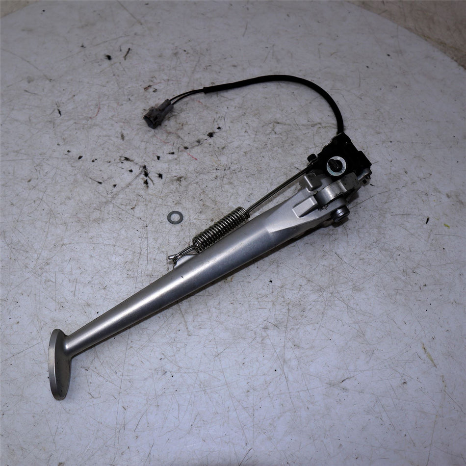 2024 TRIUMPH STREET TRIPLE 765 R Sidestand - T2082009