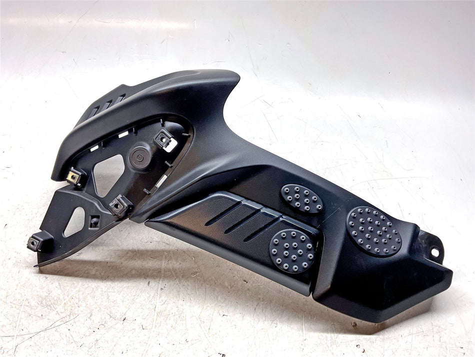 2020 Yamaha MT-10 Left Tank Cover Panel - B672412900P2