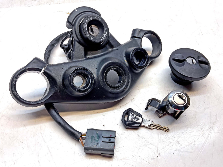 2019 Triumph Speed Twin 1200 Lockset - T2502356