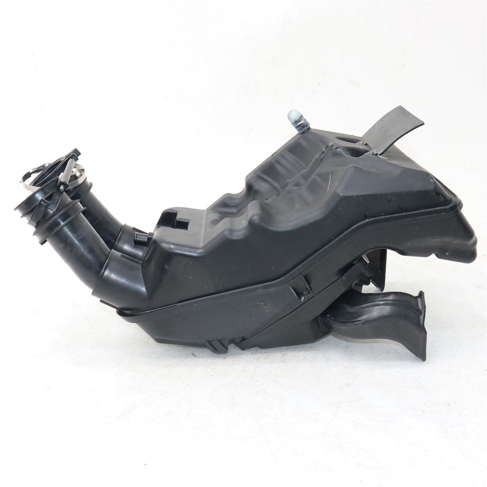 2024 SUZUKI GSX-8S Airbox  - 137700-25L00-000